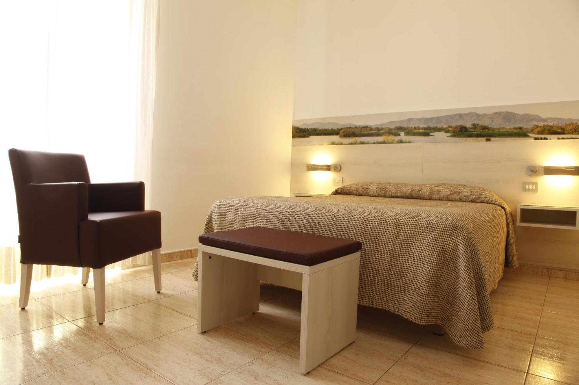 Hotel Canet Castelló d'Empuries Εξωτερικό φωτογραφία